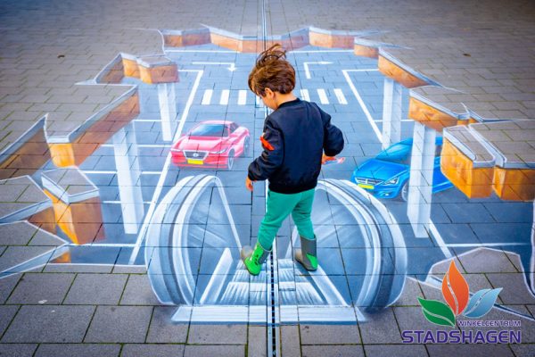 Ein 3D-Straßengemälde als Einkaufszentrumwerbung