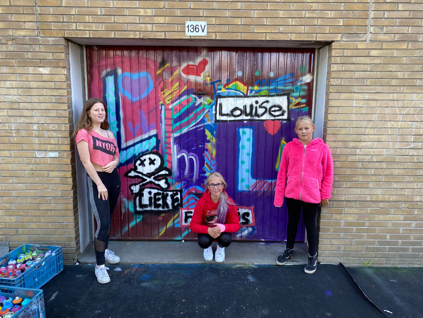 Neighborhood participation through graffiti workshops