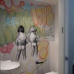 Banheiro de arte de rua