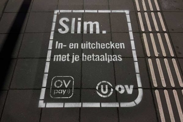 Qbuzz straatreclame campagne in Utrecht