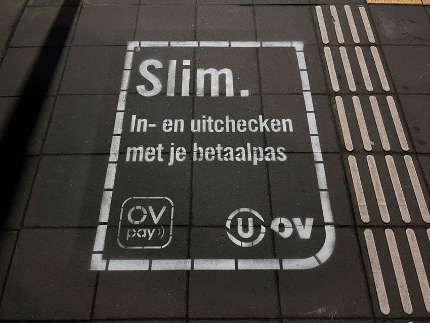 Qbuzz straatreclame campagne in Utrecht