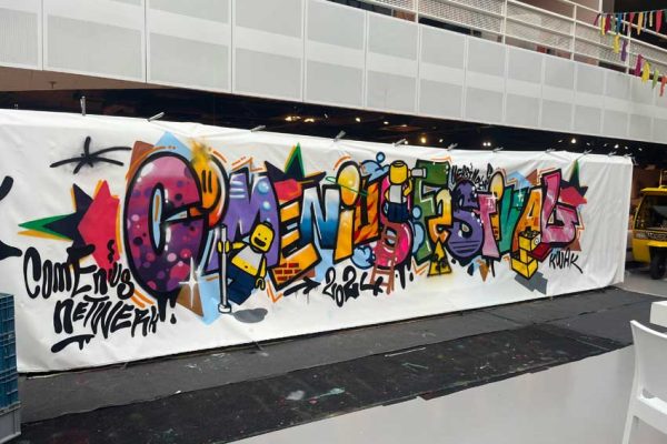 Graffitiwand tijdens Comenius festival