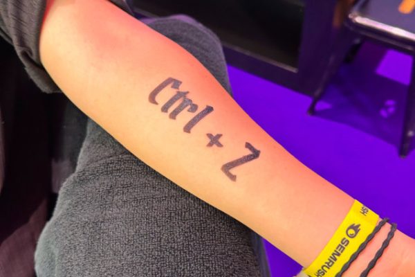 Semmtech airbrush tattoos tijdens conferentie