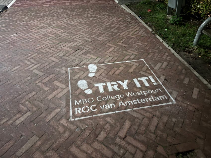 Tijdelijke buitenreclame open dag MBO college